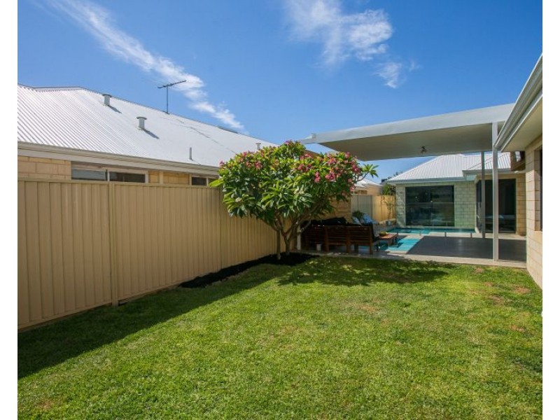 21 The Embankment, South Guildford WA 6055