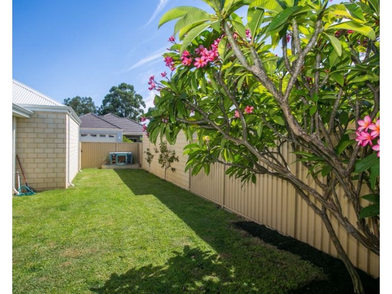 21 The Embankment, South Guildford WA 6055