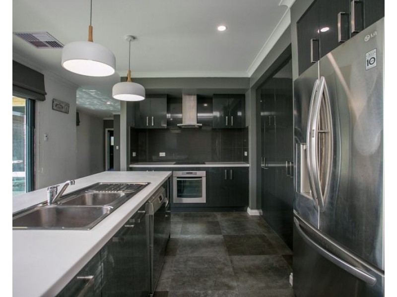 21 The Embankment, South Guildford WA 6055