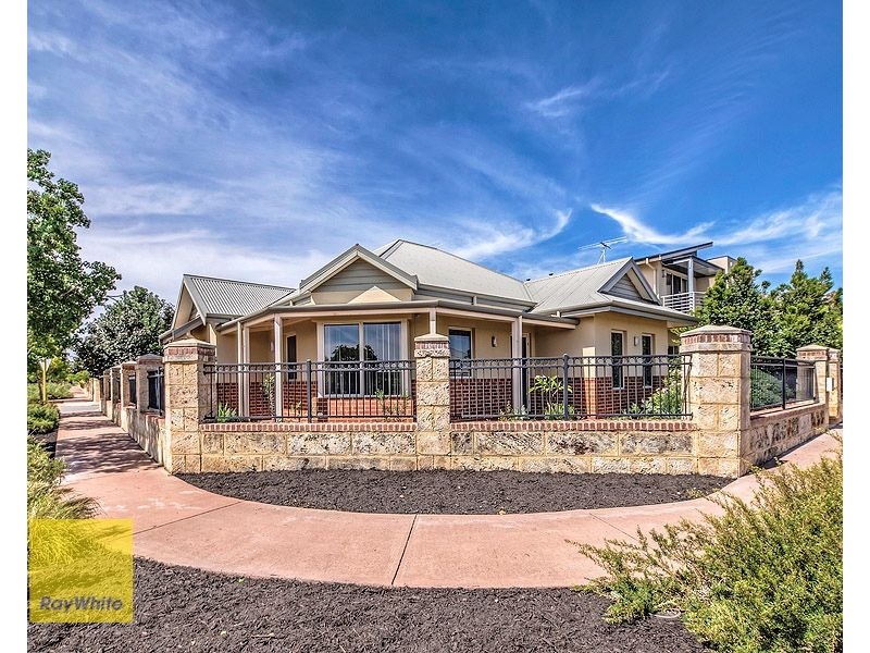 10 Parkfarm Drive, South Guildford WA 6055