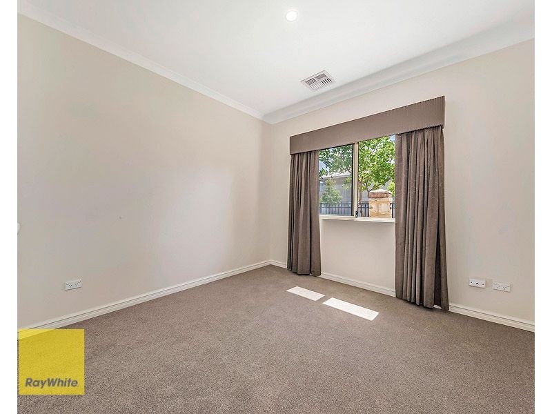 10 Parkfarm Drive, South Guildford WA 6055