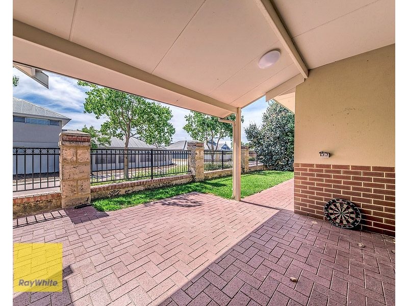 10 Parkfarm Drive, South Guildford WA 6055