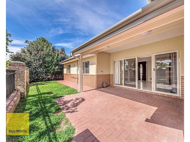 10 Parkfarm Drive, South Guildford WA 6055