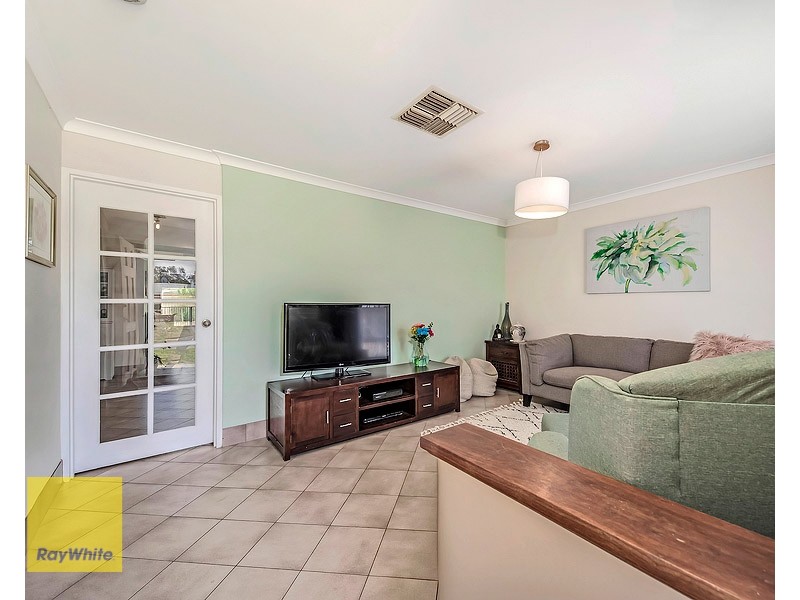 16 Bildjar Close, South Guildford WA 6055