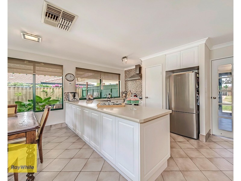 16 Bildjar Close, South Guildford WA 6055