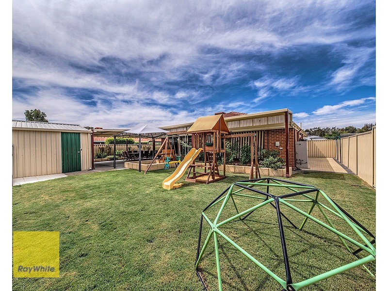 16 Bildjar Close, South Guildford WA 6055
