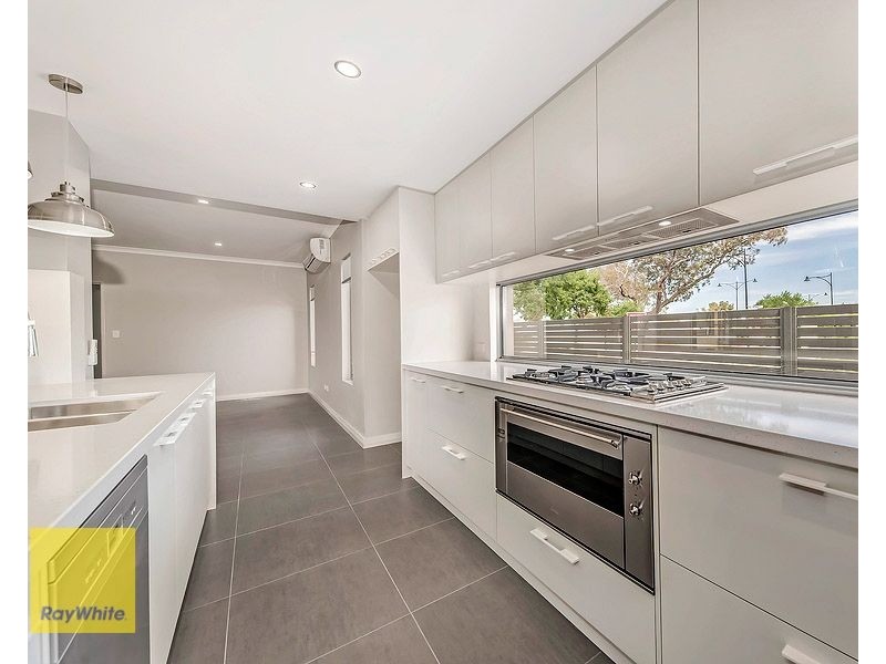 4 Henn Terrace, South Guildford WA 6055