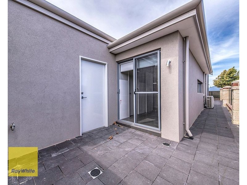 4 Henn Terrace, South Guildford WA 6055