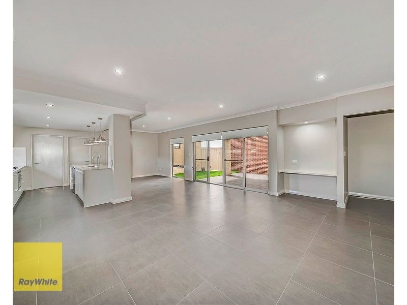 4 Henn Terrace, South Guildford WA 6055