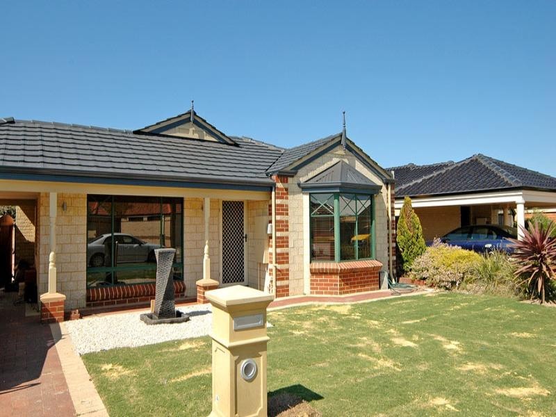 61 Courtland Crescent, Redcliffe WA 6104