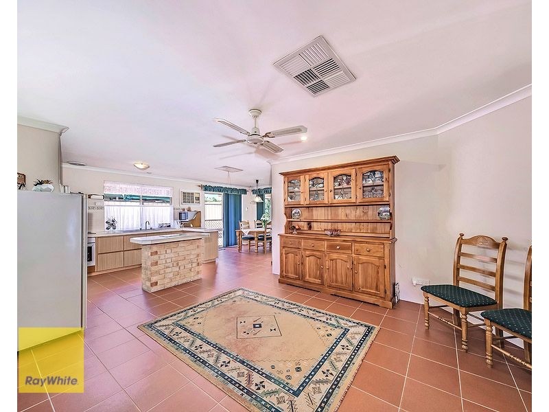 25 Beenan Elbow, South Guildford WA 6055