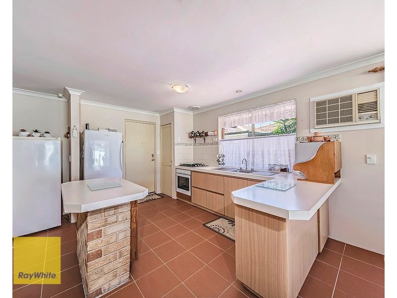 25 Beenan Elbow, South Guildford WA 6055