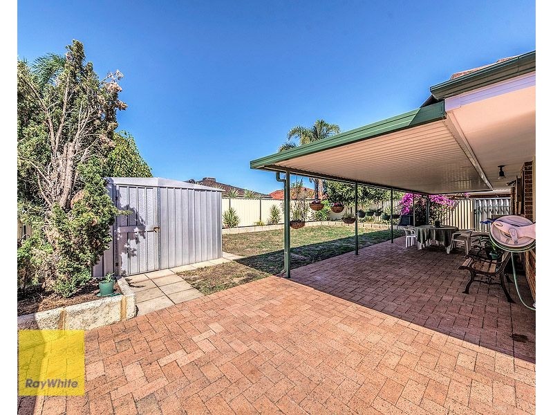 25 Beenan Elbow, South Guildford WA 6055