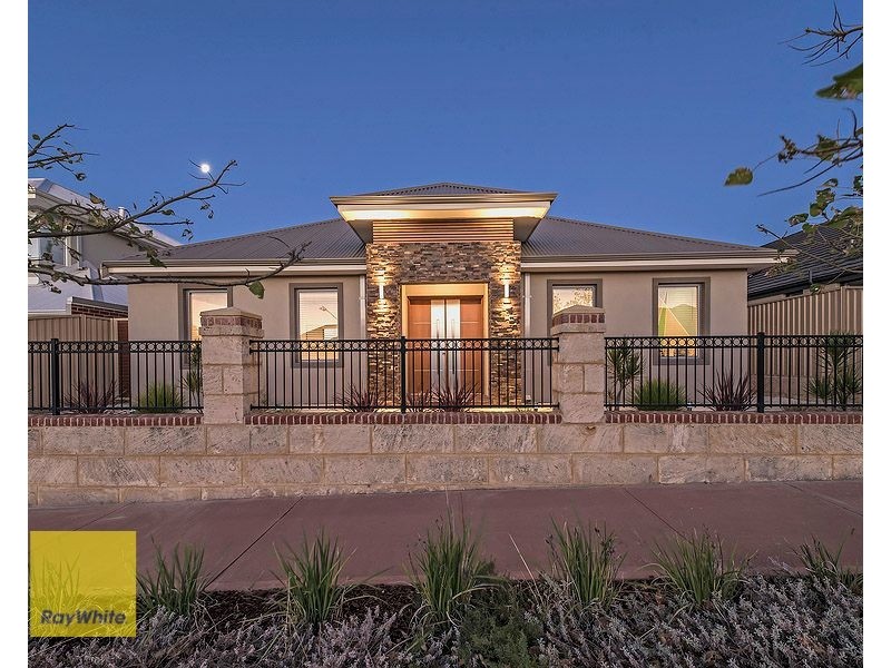 64 Pexton Drive, South Guildford WA 6055