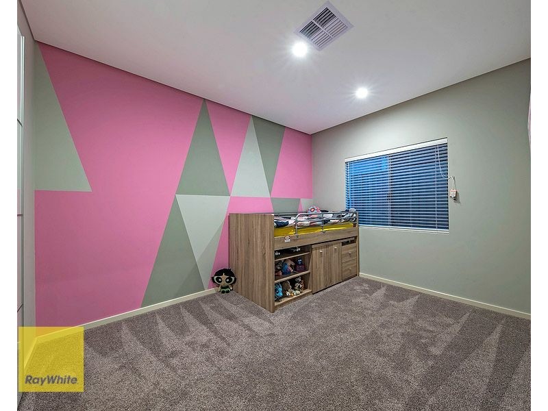 64 Pexton Drive, South Guildford WA 6055