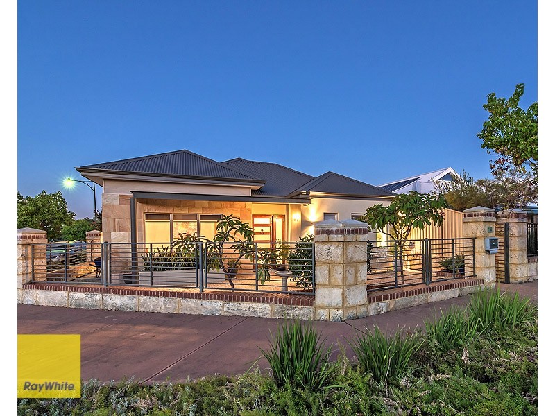 16 The Embankment, South Guildford WA 6055