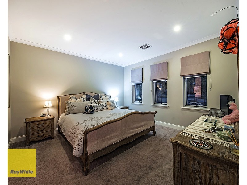 16 The Embankment, South Guildford WA 6055