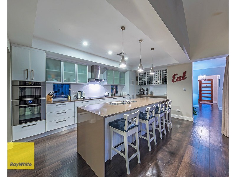 16 The Embankment, South Guildford WA 6055