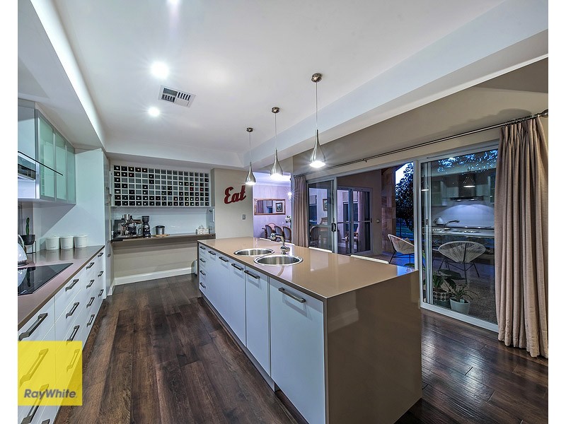 16 The Embankment, South Guildford WA 6055