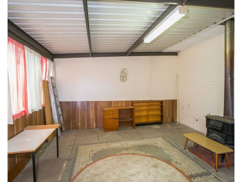 31 Caladenia Way, Koongamia WA 6056