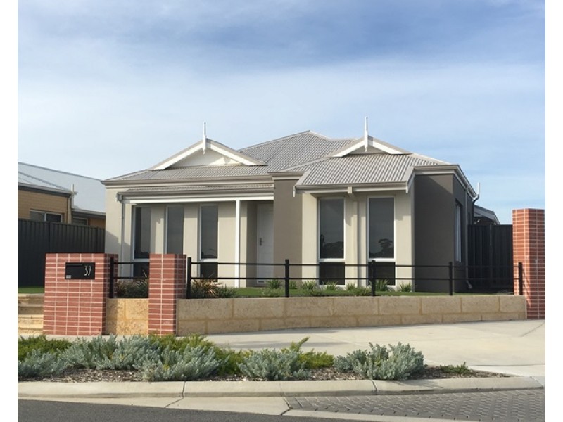 37 Summerville Blv, Caversham WA 6055
