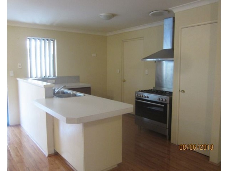 51 Lombardy Crescent, Caversham WA 6055