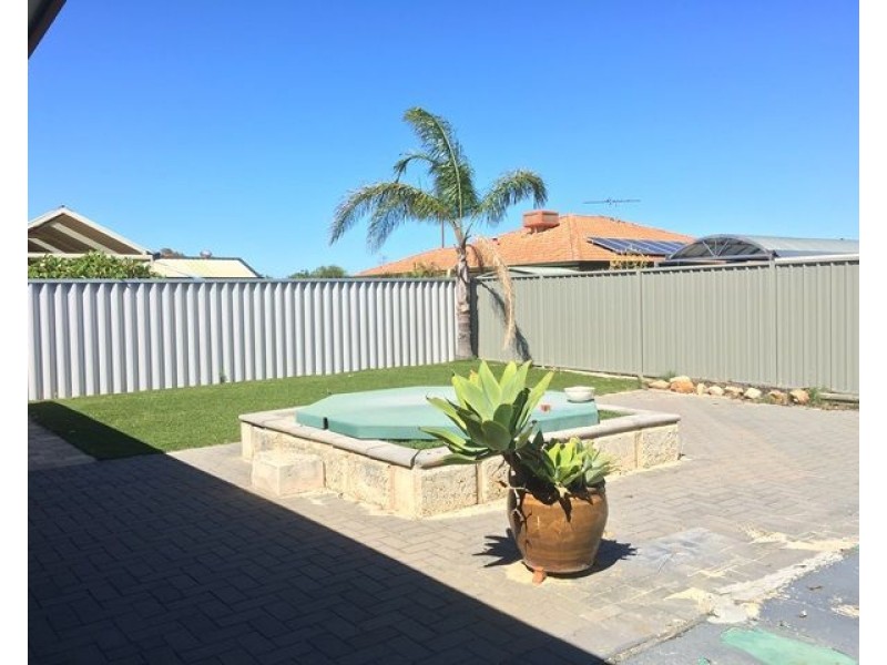 51 Lombardy Crescent, Caversham WA 6055