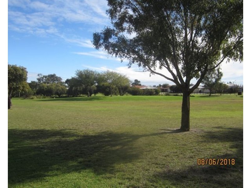 51 Lombardy Crescent, Caversham WA 6055
