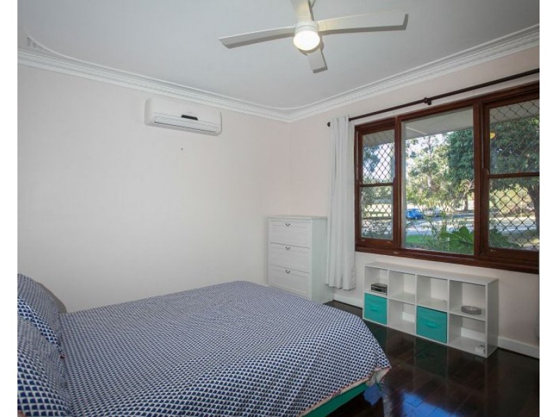 11 Woolowra Road, Greenmount WA 6056