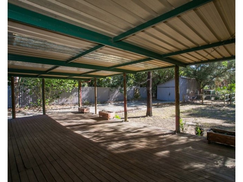 11 Woolowra Road, Greenmount WA 6056