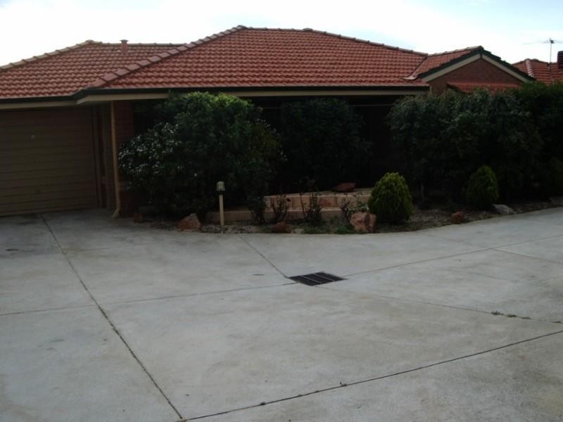 12/11 Elvire Street, Viveash WA 6056