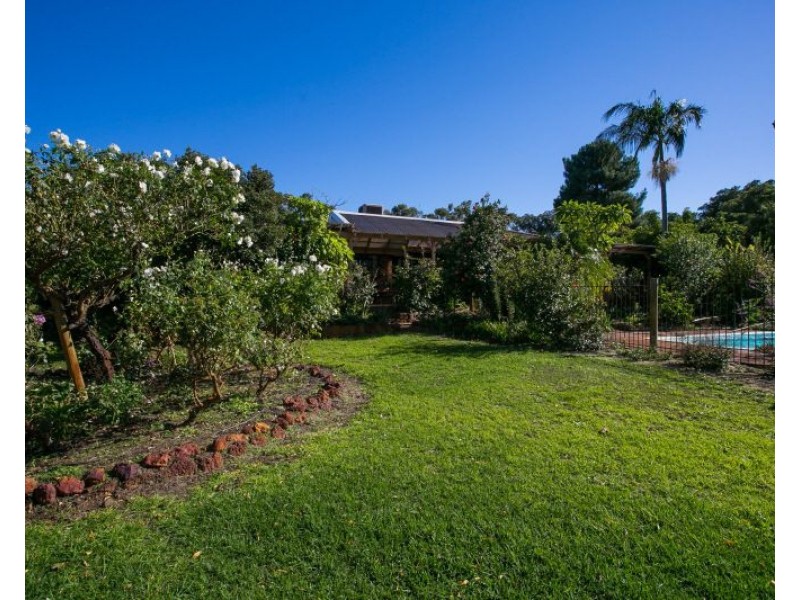 84 Fergusson Close, West Swan WA 6055