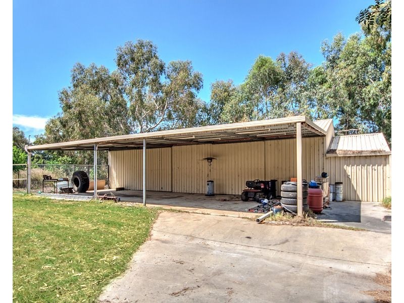 114 Farrall Road, Midvale WA 6056