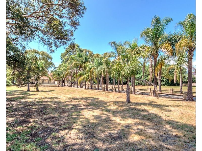 114 Farrall Road, Midvale WA 6056