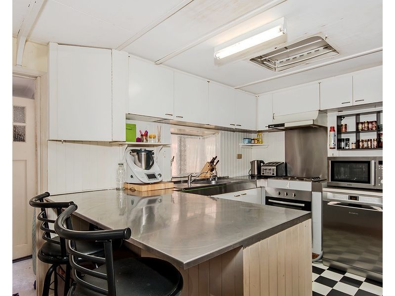 114 Farrall Road, Midvale WA 6056