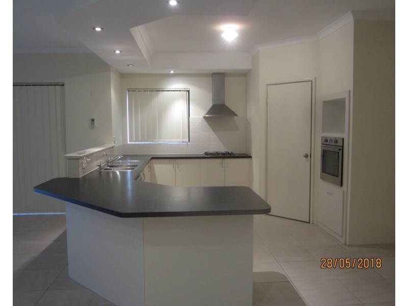 7 Januk Turn, South Guildford WA 6055