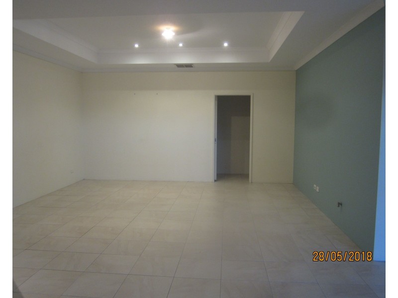 7 Januk Turn, South Guildford WA 6055