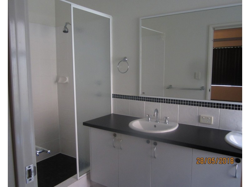 7 Januk Turn, South Guildford WA 6055