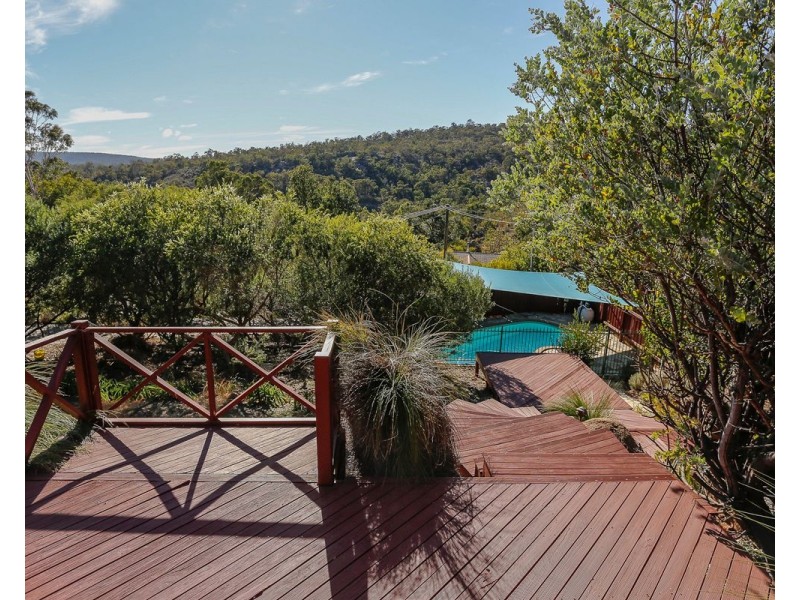 63 Throssell Road, Swan View WA 6056