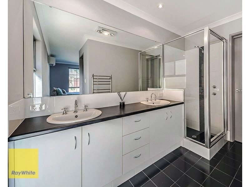 12 Laverstock Street, South Guildford WA 6055