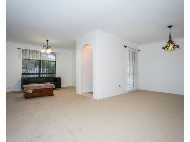 37/63 Amherst Road, Swan View WA 6056