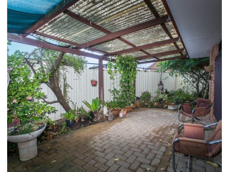 37/63 Amherst Road, Swan View WA 6056