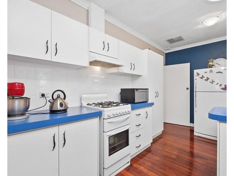 10 Harford Avenue, Viveash WA 6056