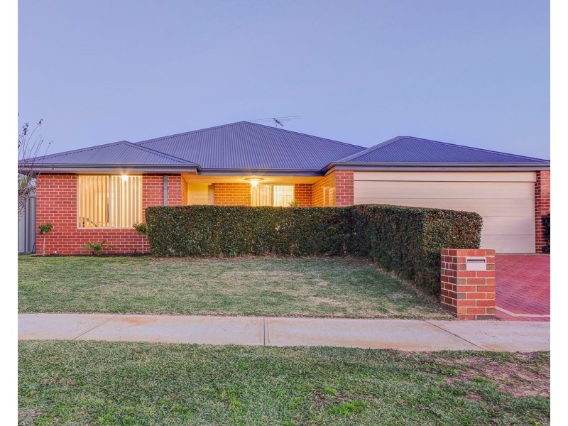 14 Astrolabe Way, Swan View WA 6056