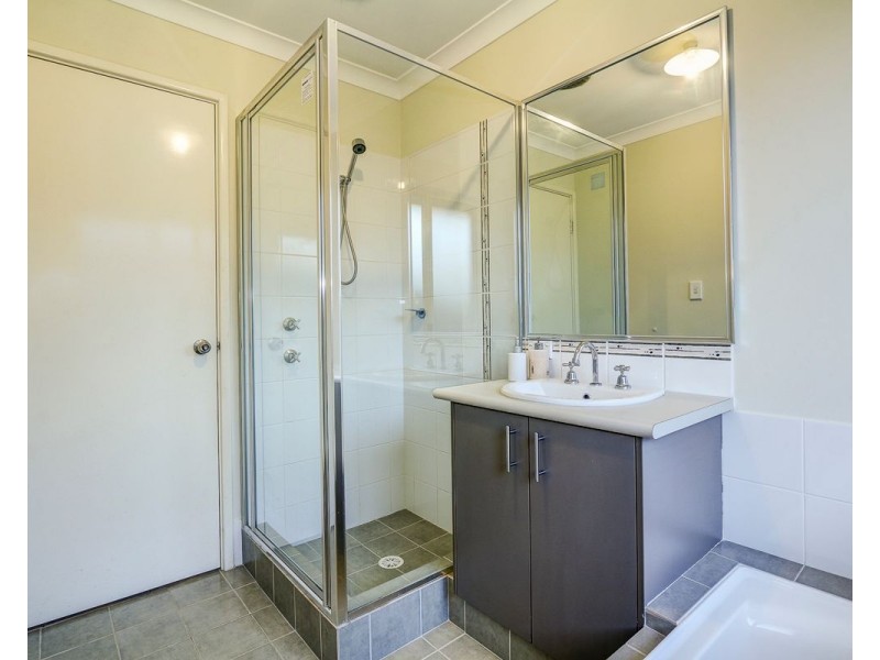 14 Astrolabe Way, Swan View WA 6056