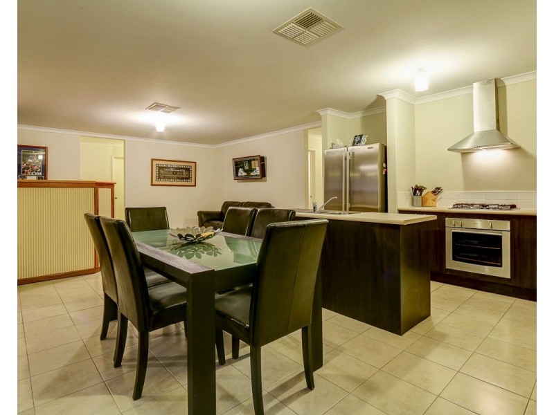 14 Astrolabe Way, Swan View WA 6056