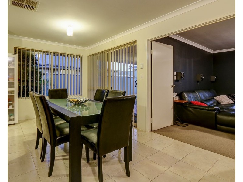 14 Astrolabe Way, Swan View WA 6056