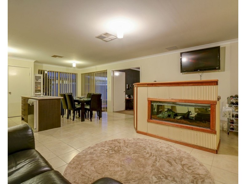 14 Astrolabe Way, Swan View WA 6056