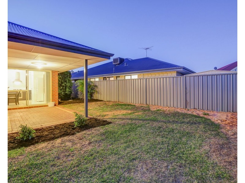 14 Astrolabe Way, Swan View WA 6056