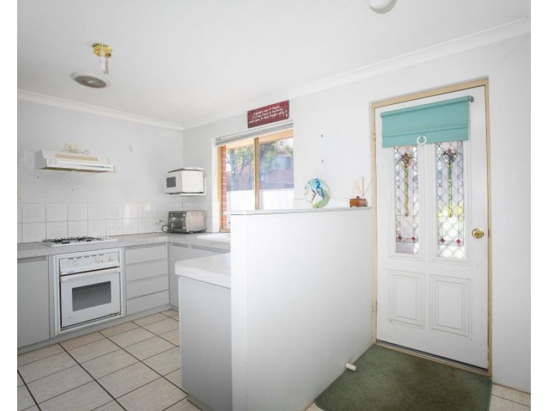 2/42 Byers Road, Woodbridge WA 6056